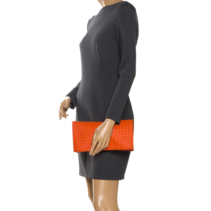 

Bottega Veneta Orange Intrecciato Leather Twist Lock Clutch