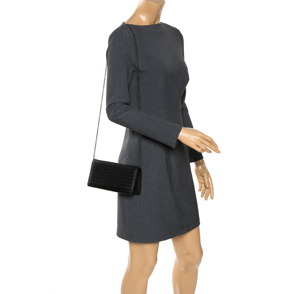 

Bottega Veneta Black Intrecciato Leather Chain Clutch