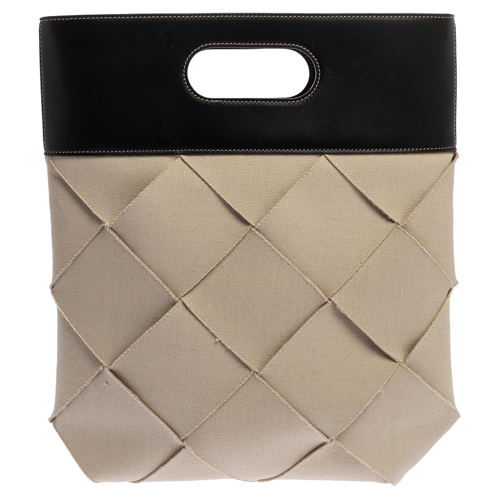 Click to view more detailed imagery on our partner's website Pre-owned Bottega Veneta Cream/black Canvas And Leather Slip Tote