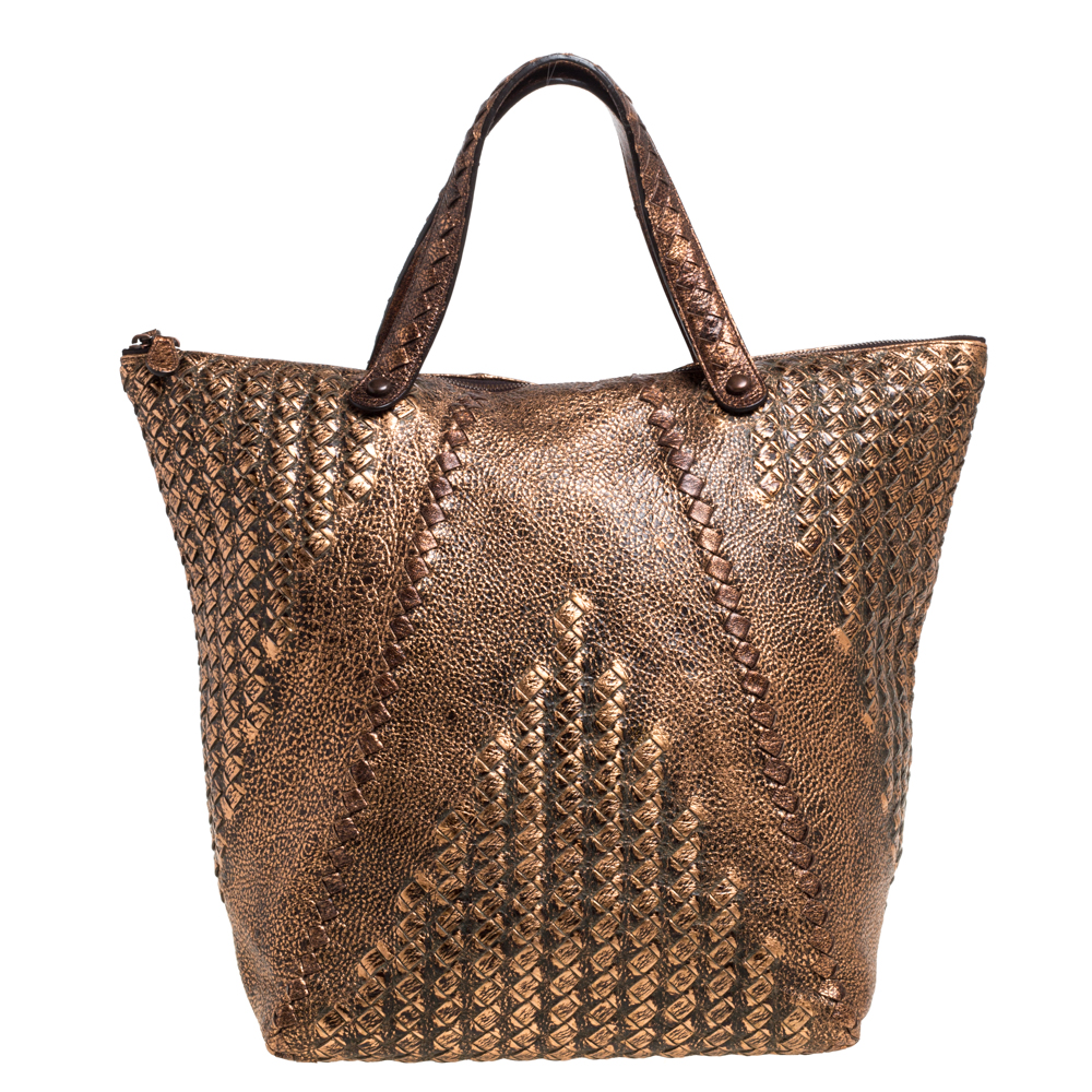 Click to view more detailed imagery on our partner's website Pre-owned Bottega Veneta Copper Leather Cervo Tote In Brown