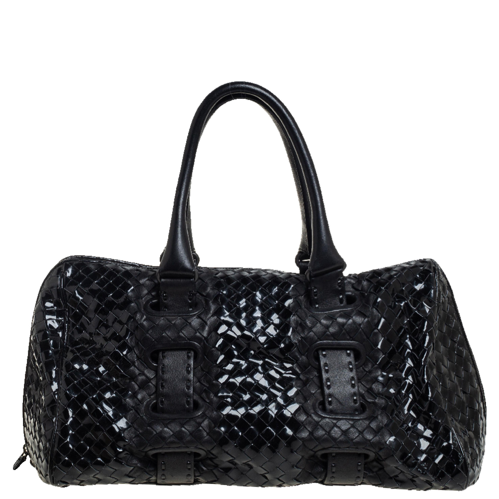 Click to view more detailed imagery on our partner's website Pre-owned Bottega Veneta Black Patent Intrecciato Leather Boston Bag