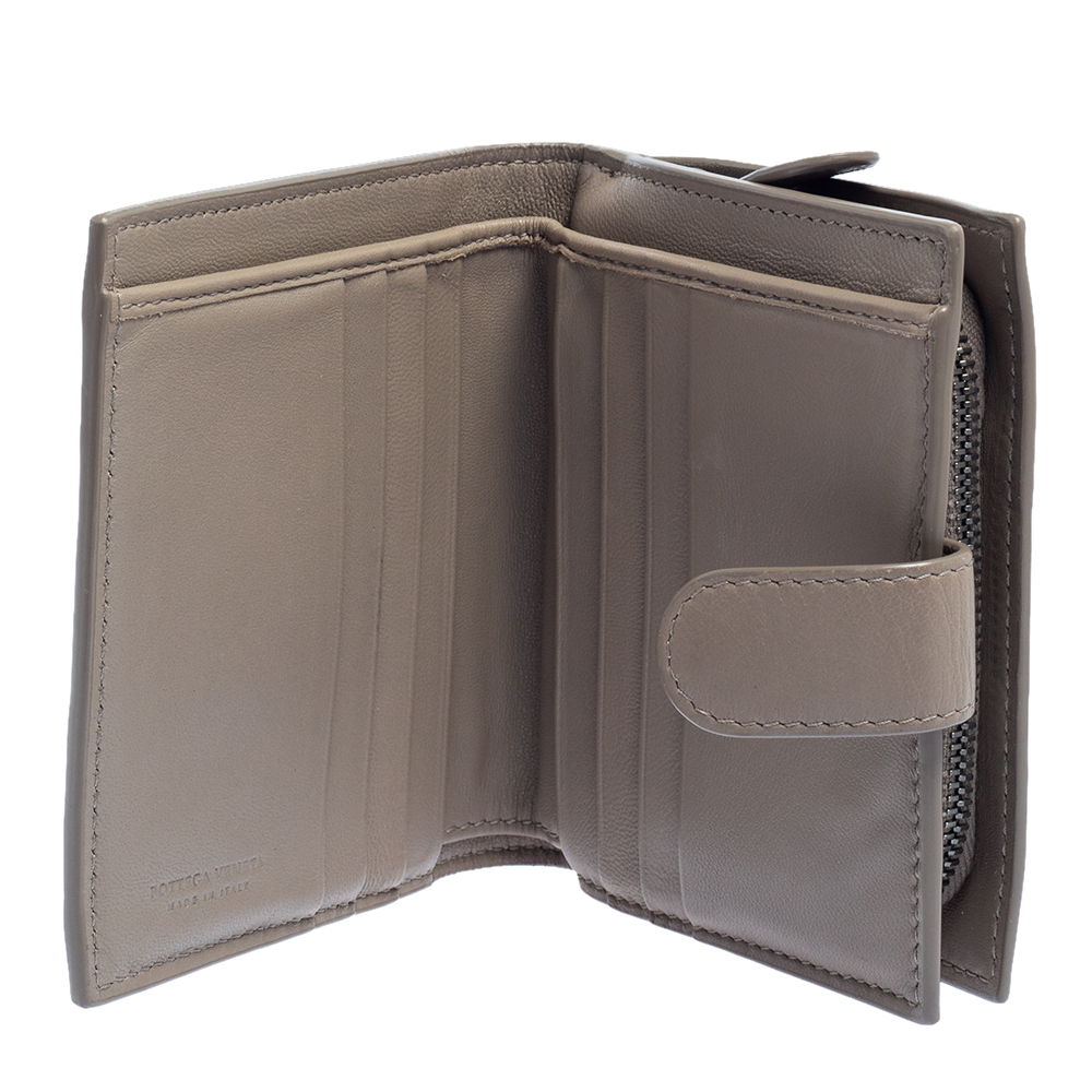 

Bottega Veneta Taupe Intrecciato Leather Compact Wallet, Grey