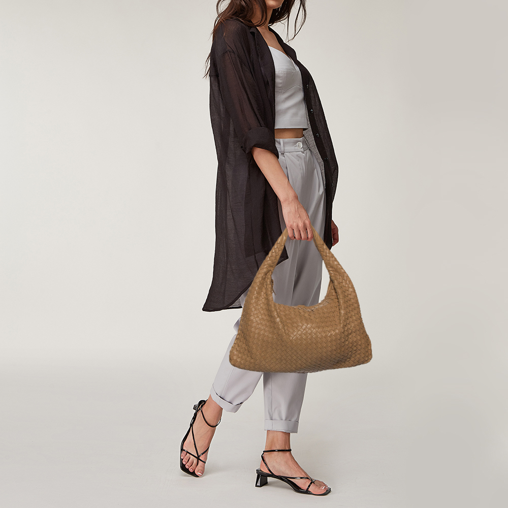 

Bottega Veneta Beige Intrecciato Leather Large Veneta Hobo