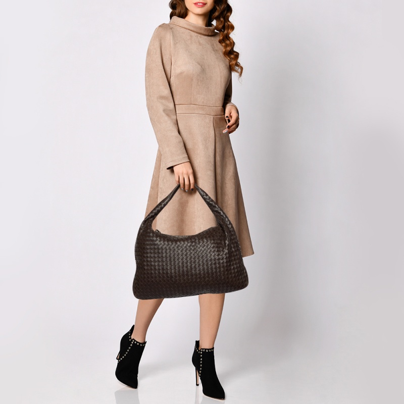 

Bottega Veneta Dark Brown Intrecciato Leather Medium Veneta Hobo