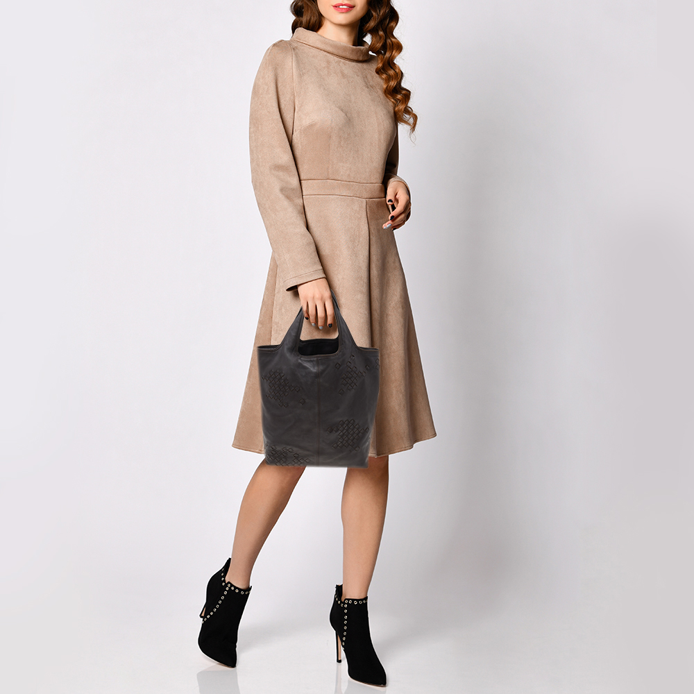 

Bottega Veneta Dark Brown Leather Intrecciato Regent Tote