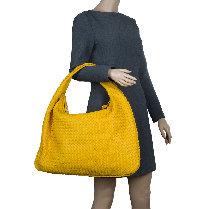 

Bottega Veneta Yellow Intrecciato Leather Maxi Veneta Hobo Bag