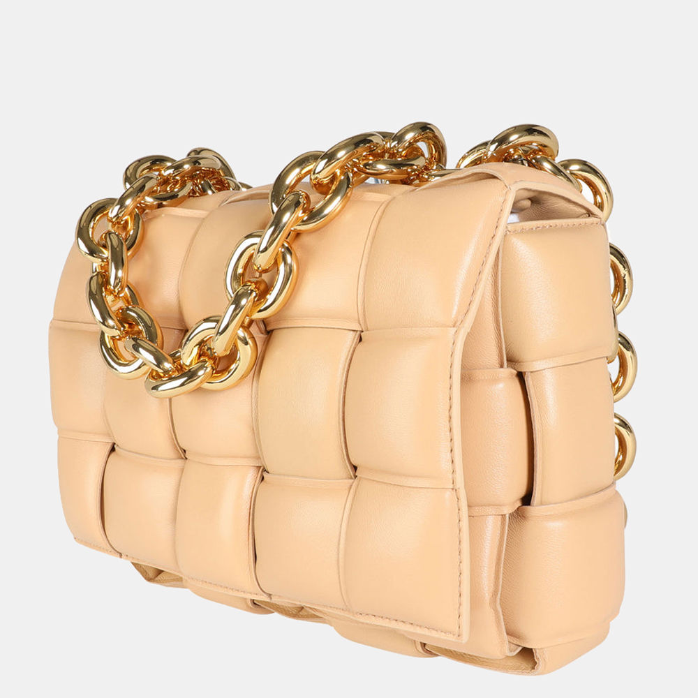 

Bottega Veneta Beige Intrecciato Leather Maxi Chain Cassette Shoulder Bag