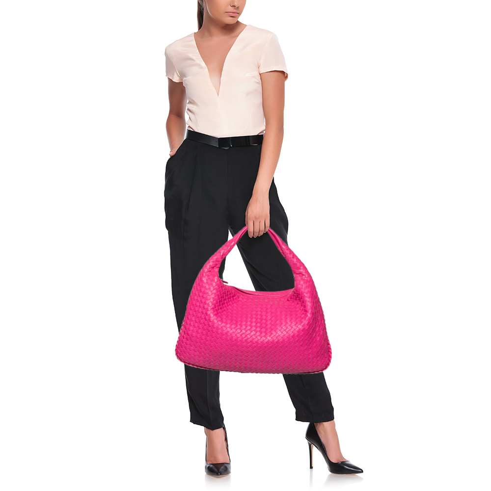 

Bottega Veneta Pink Intrecciato Leather Medium Veneta Hobo