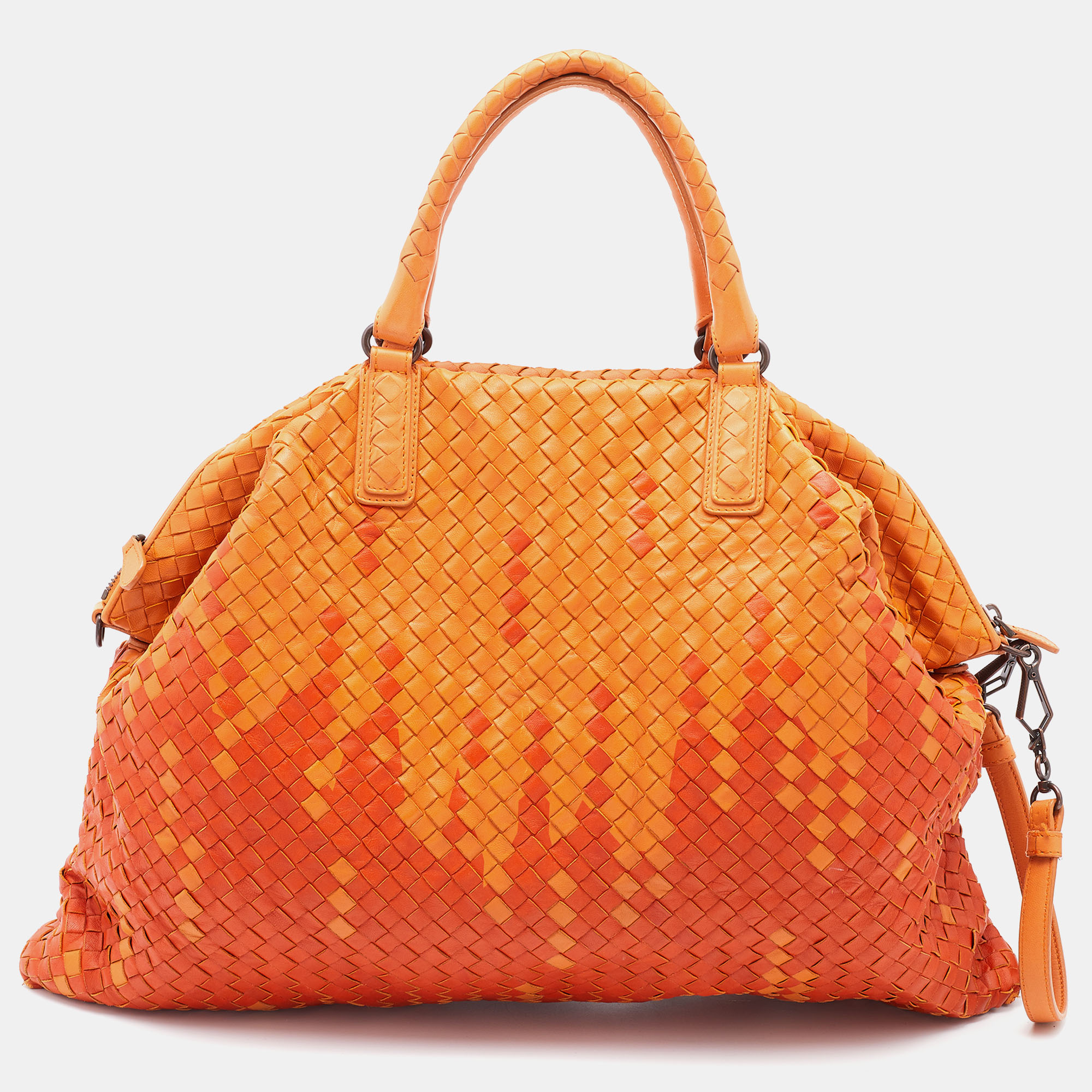 Bottega veneta maxi convertible bag hot sale