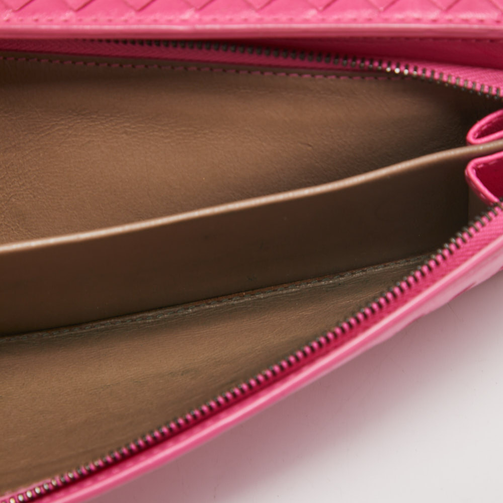 

Bottega Veneta Pink Intrecciato Leather Flap Zip Around Wallet