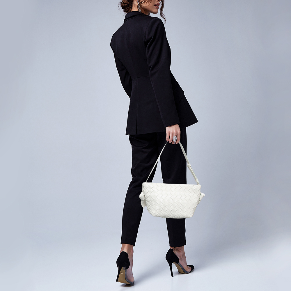 

Bottega Veneta White Intrecciato Leather Tie Shoulder Bag