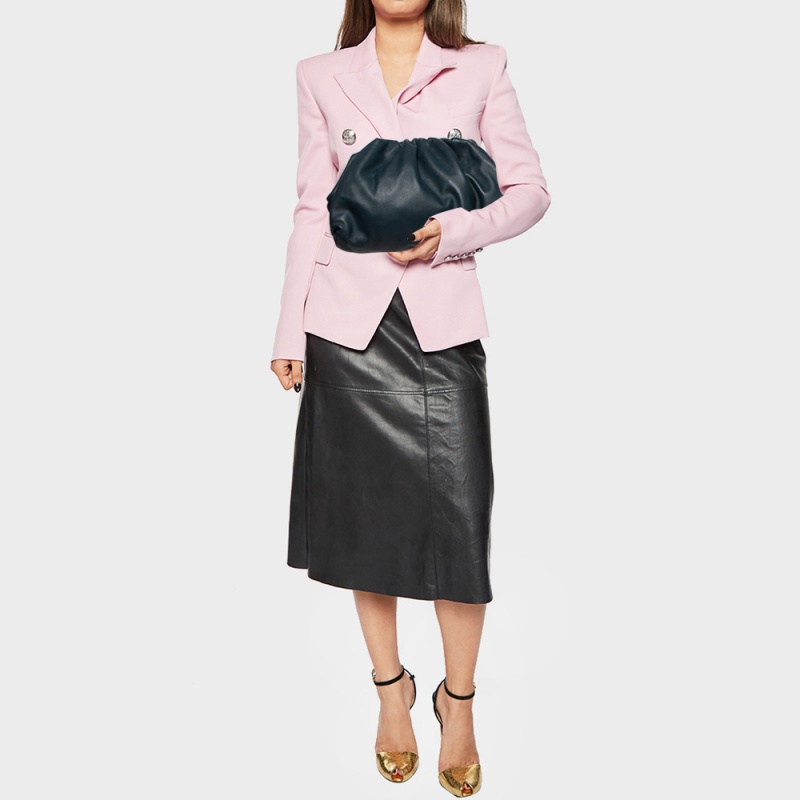 

Bottega Veneta Navy Blue Leather The Pouch Clutch