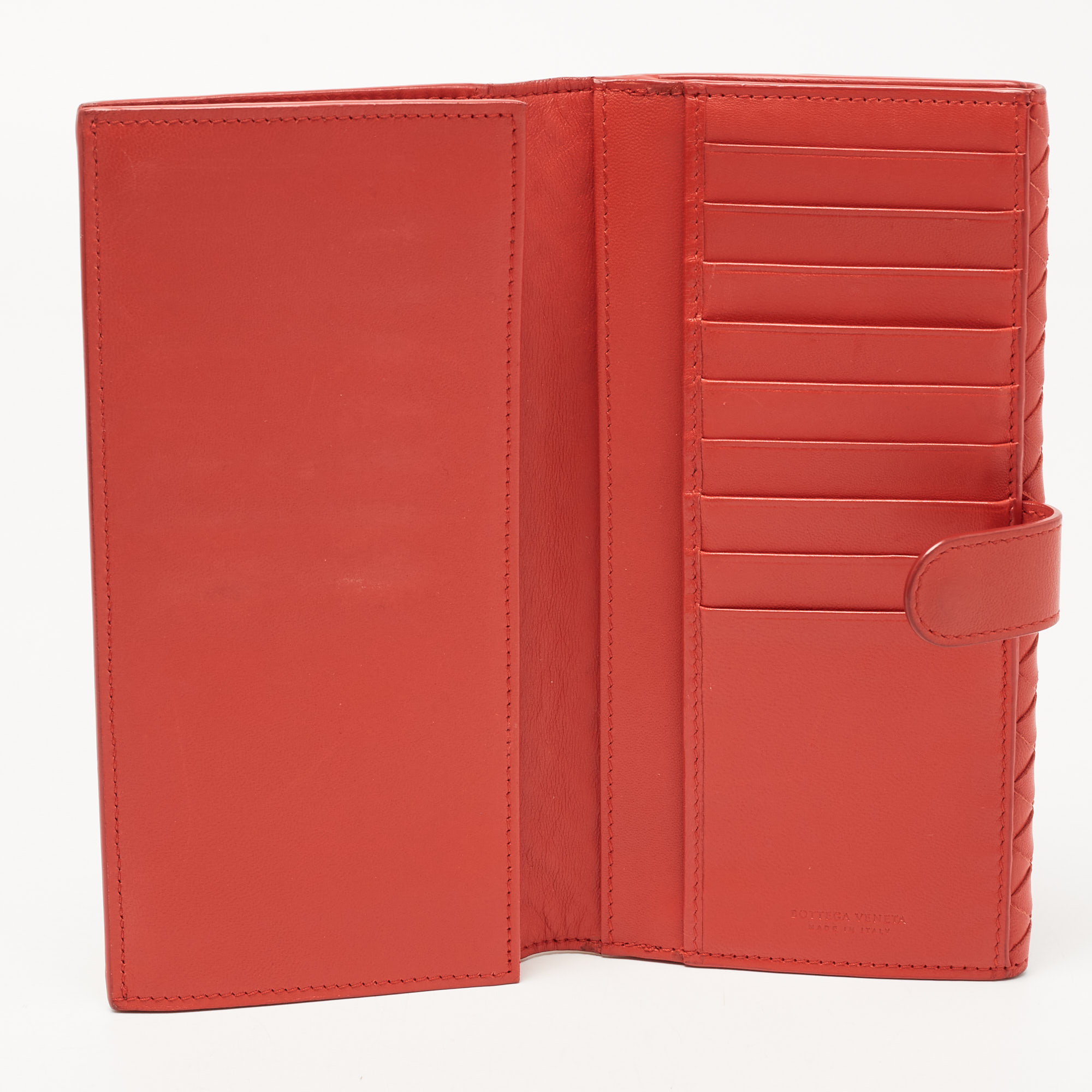 

Bottega Veneta Red Intrecciato Leather Flap Continental Wallet