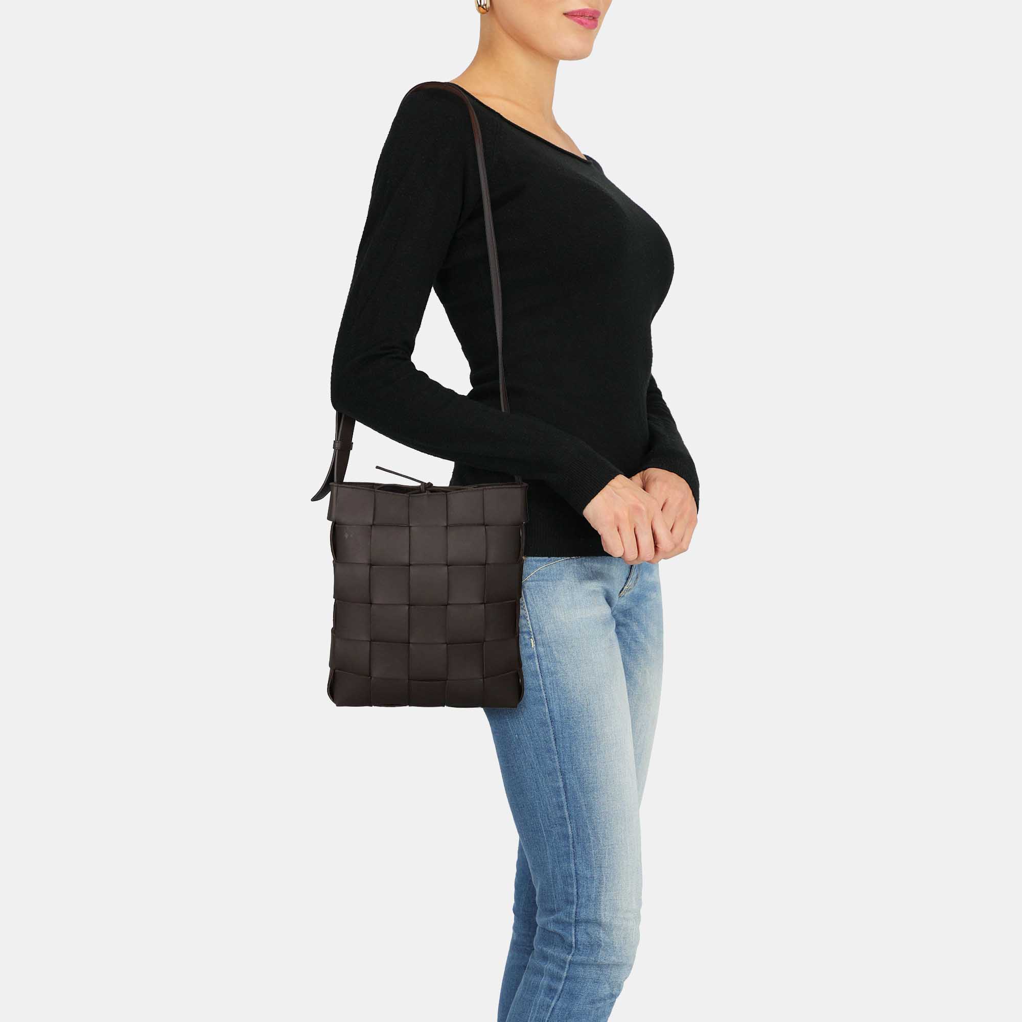 

Bottega Veneta Women's Leather Cross Body Bag - Brown