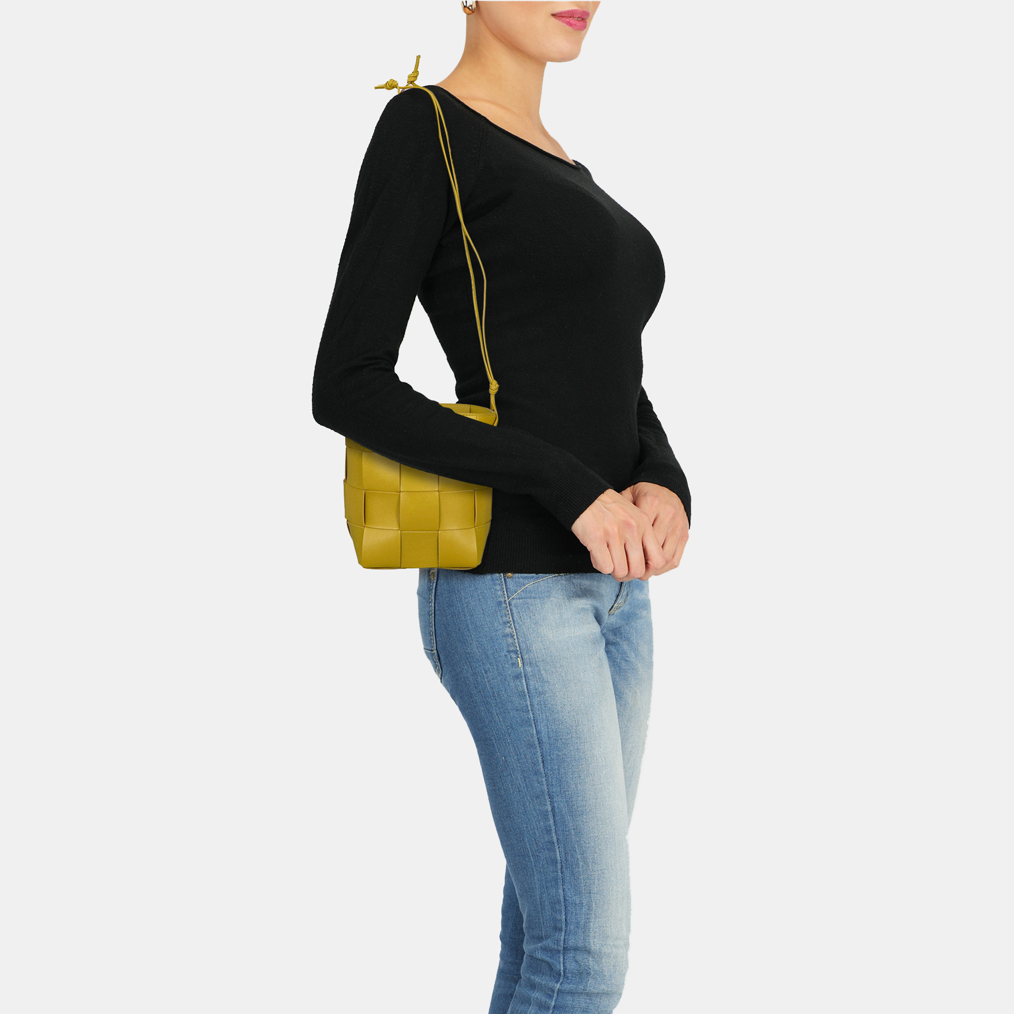 

Bottega Veneta Women's Leather Cross Body Bag - Yellow