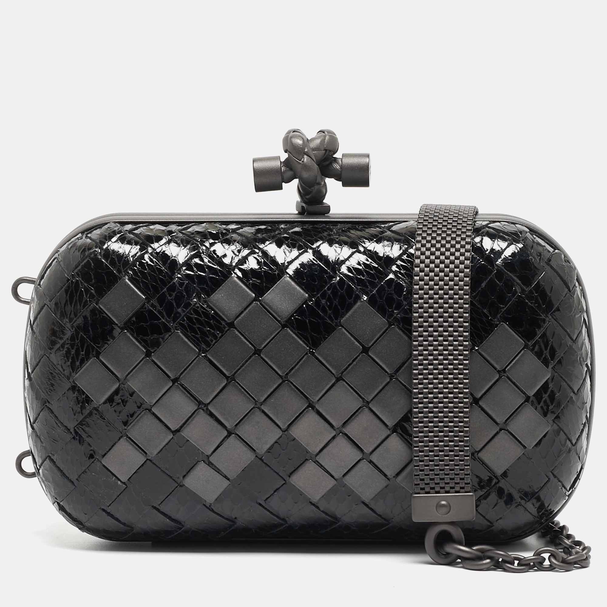 Pre Owned Bottega Veneta Black Intrecciato Watersnake and Leather Knot Chain Clutch