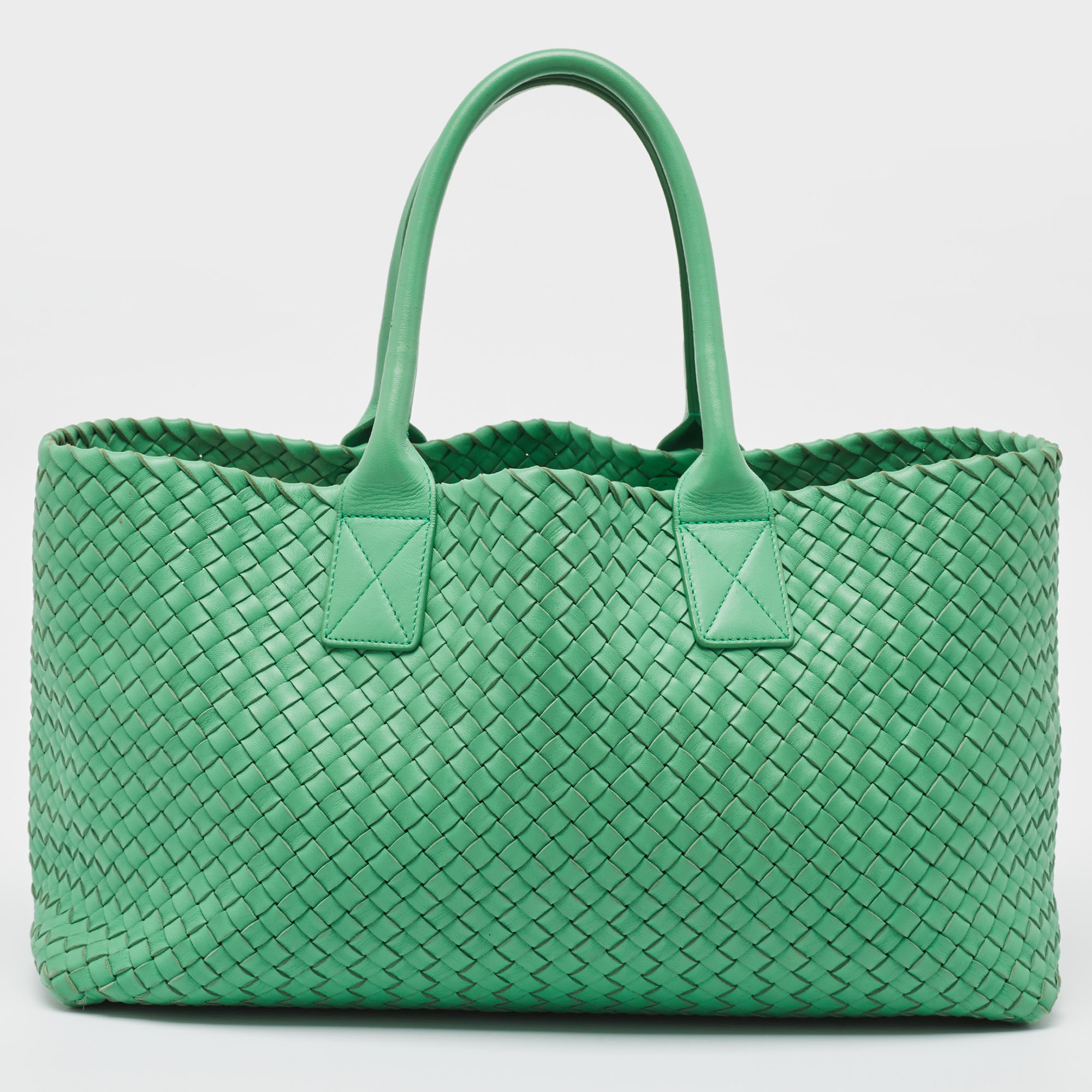 Pre-owned Bottega Veneta Green Intrecciato Leather Medium Limited Edition 0147/1000 Cabat Tote