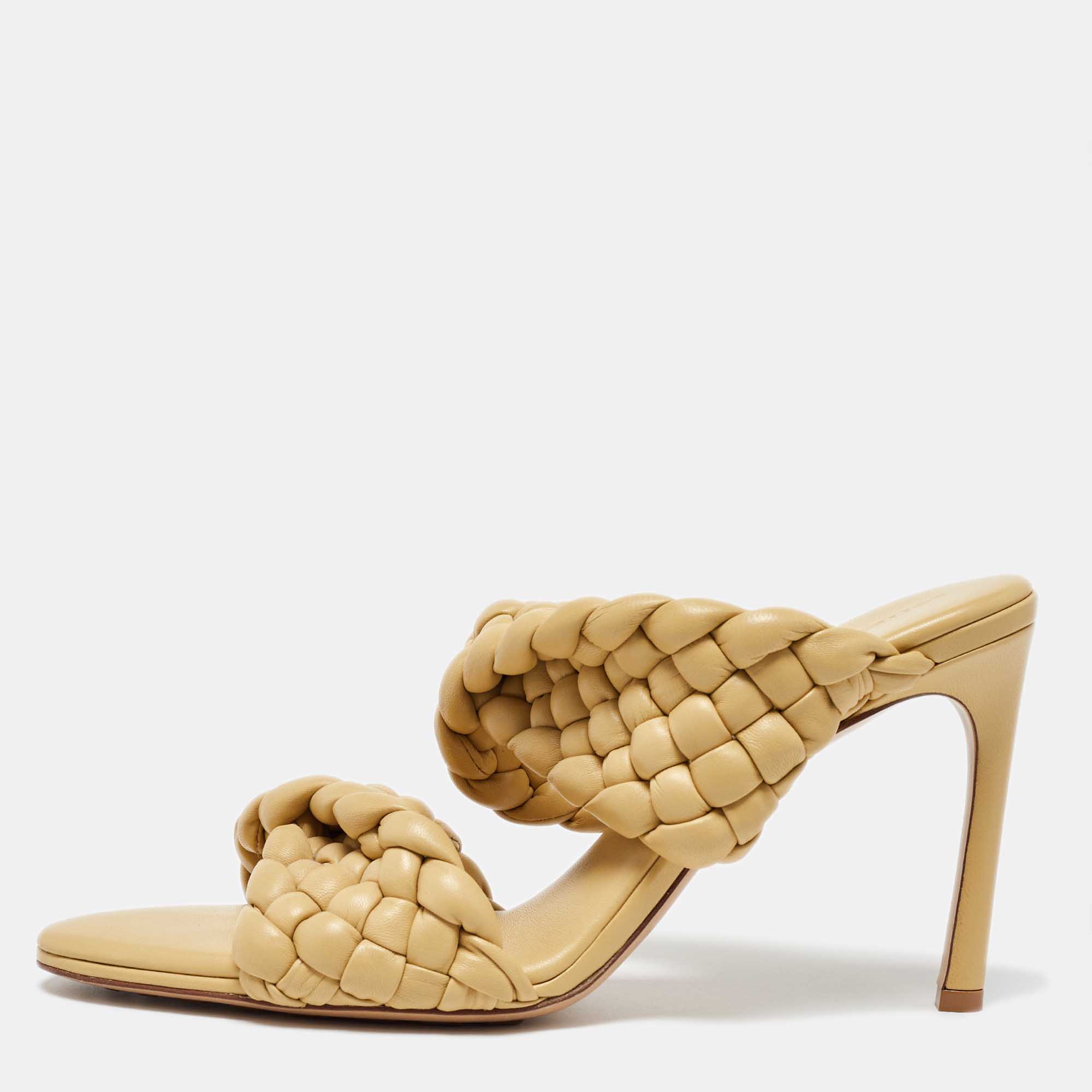 

Bottega Veneta Yellow Leather Braided Accents Slides Size