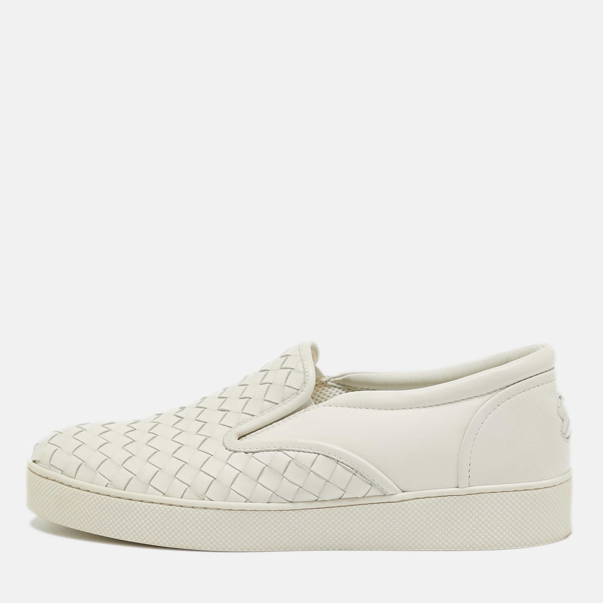 

Bottega Veneta White Woven Leather Dodger Slip On Sneakers Size