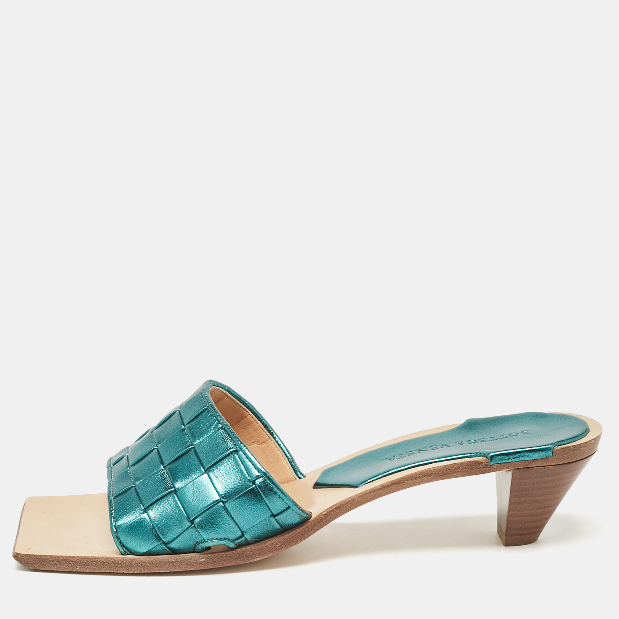 

Bottega Veneta Green Metallic Woven Leather Slide Sandals Size