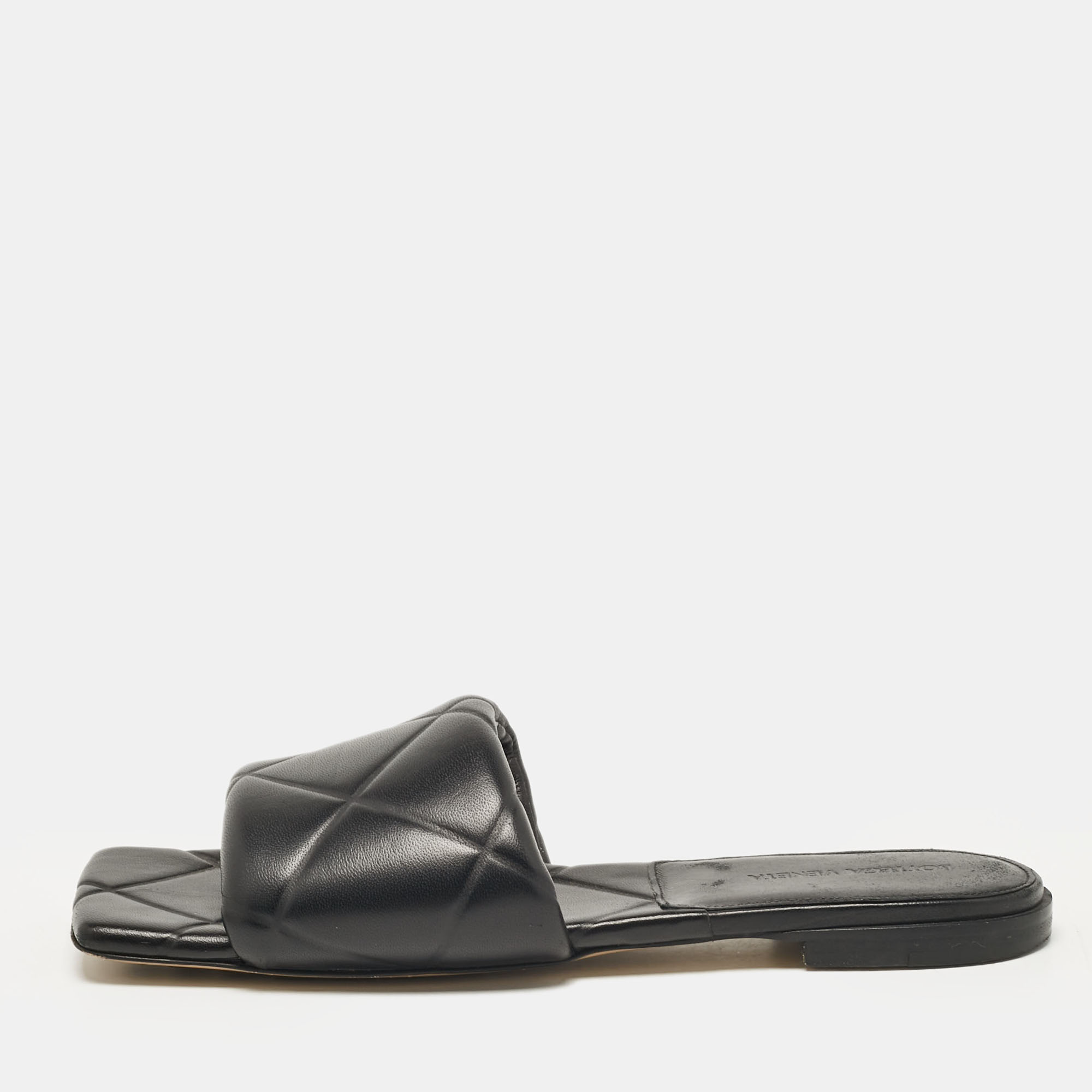 

Bottega Veneta Black Leather Lido Flat Slides Size