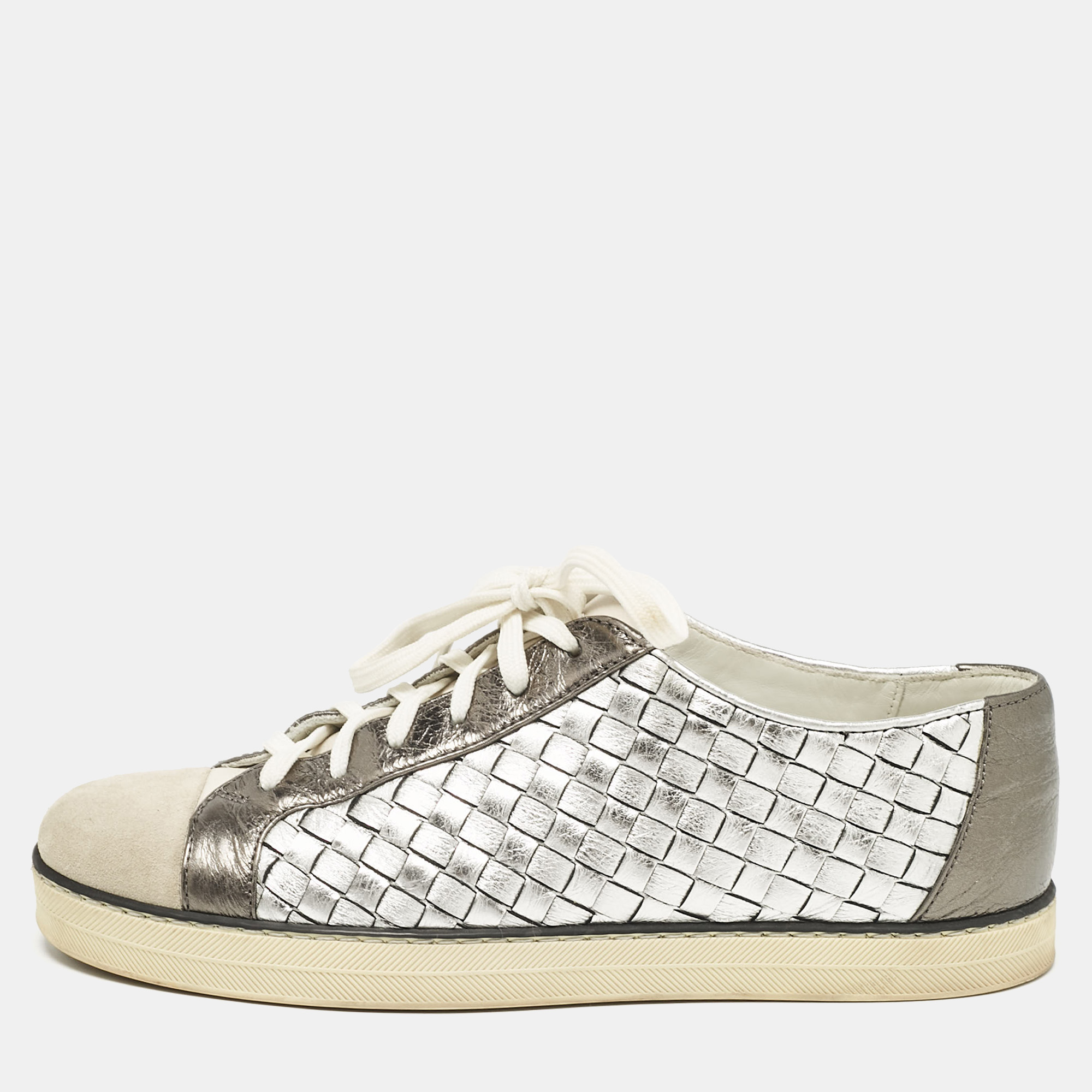 

Bottega Veneta Silver Leather and Suede Intrecciato Lace Up Sneakers Size