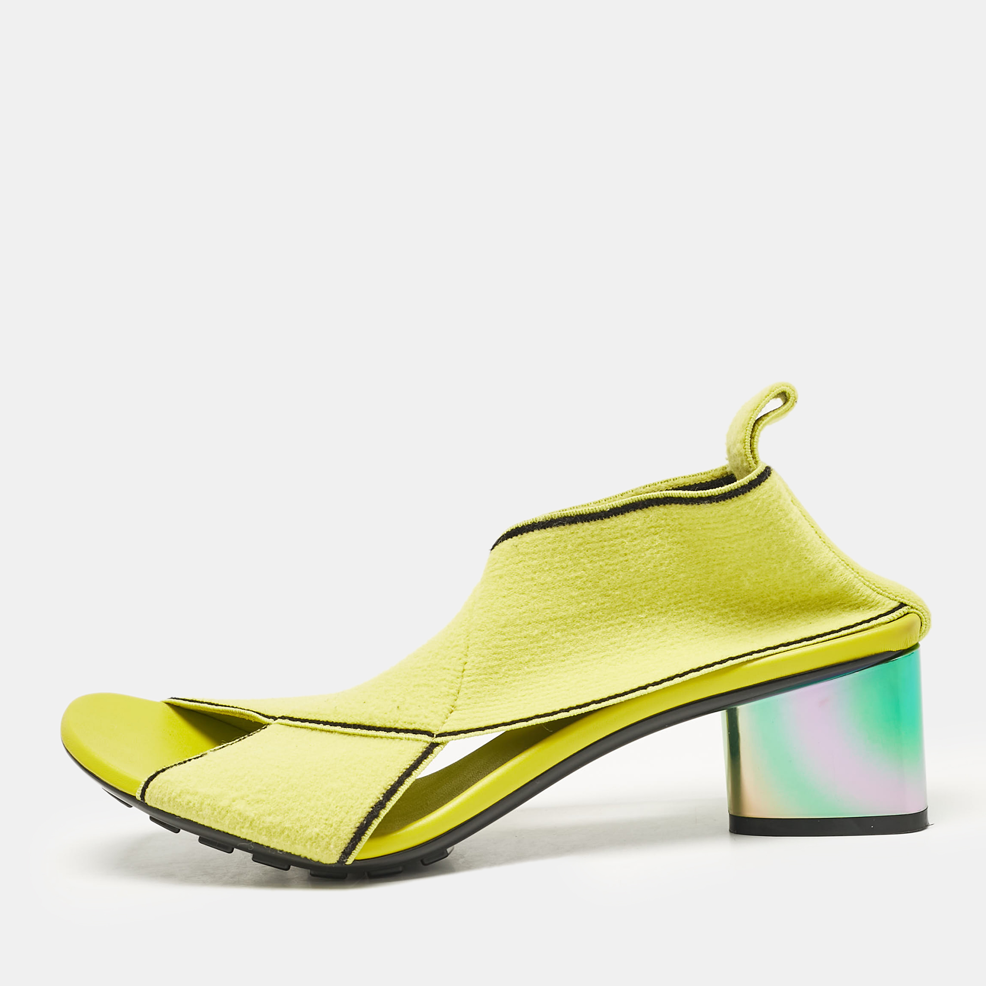 

Bottega Veneta Yellow Fabric Flex Sandals Size