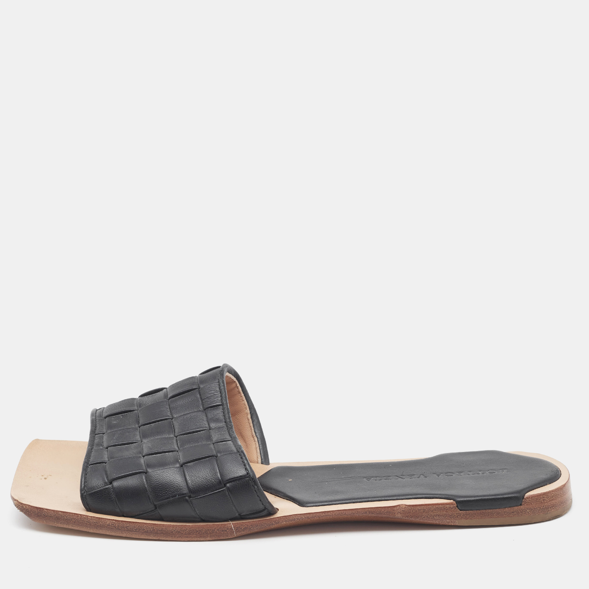 

Bottega Veneta Black Quilted Leather Lido Flat Slides Size