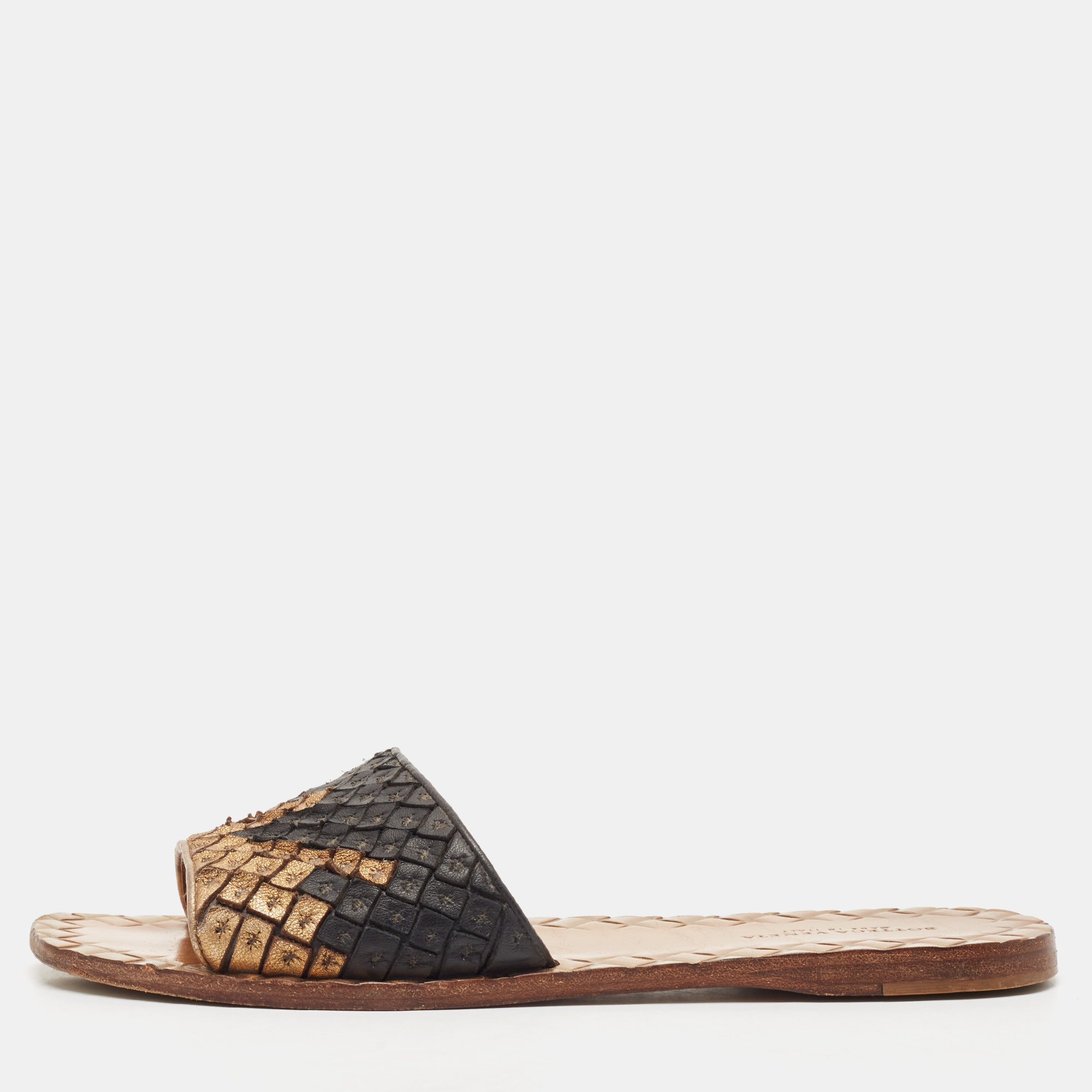 

Bottega Veneta Gold/Black Intrecciato Leather Flat Slides Size