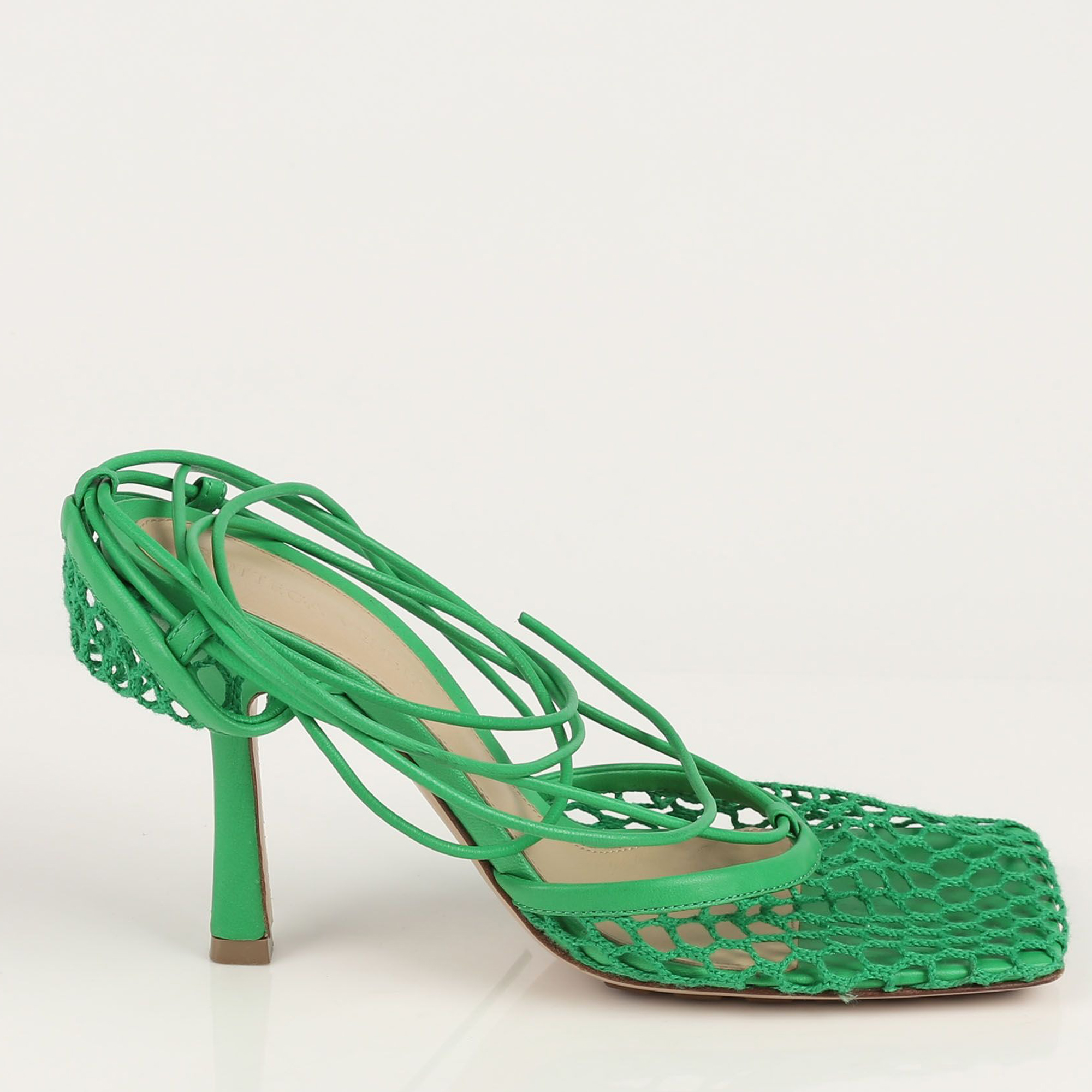 

Bottega Veneta Green Stretch Lace-Up Pumps Size