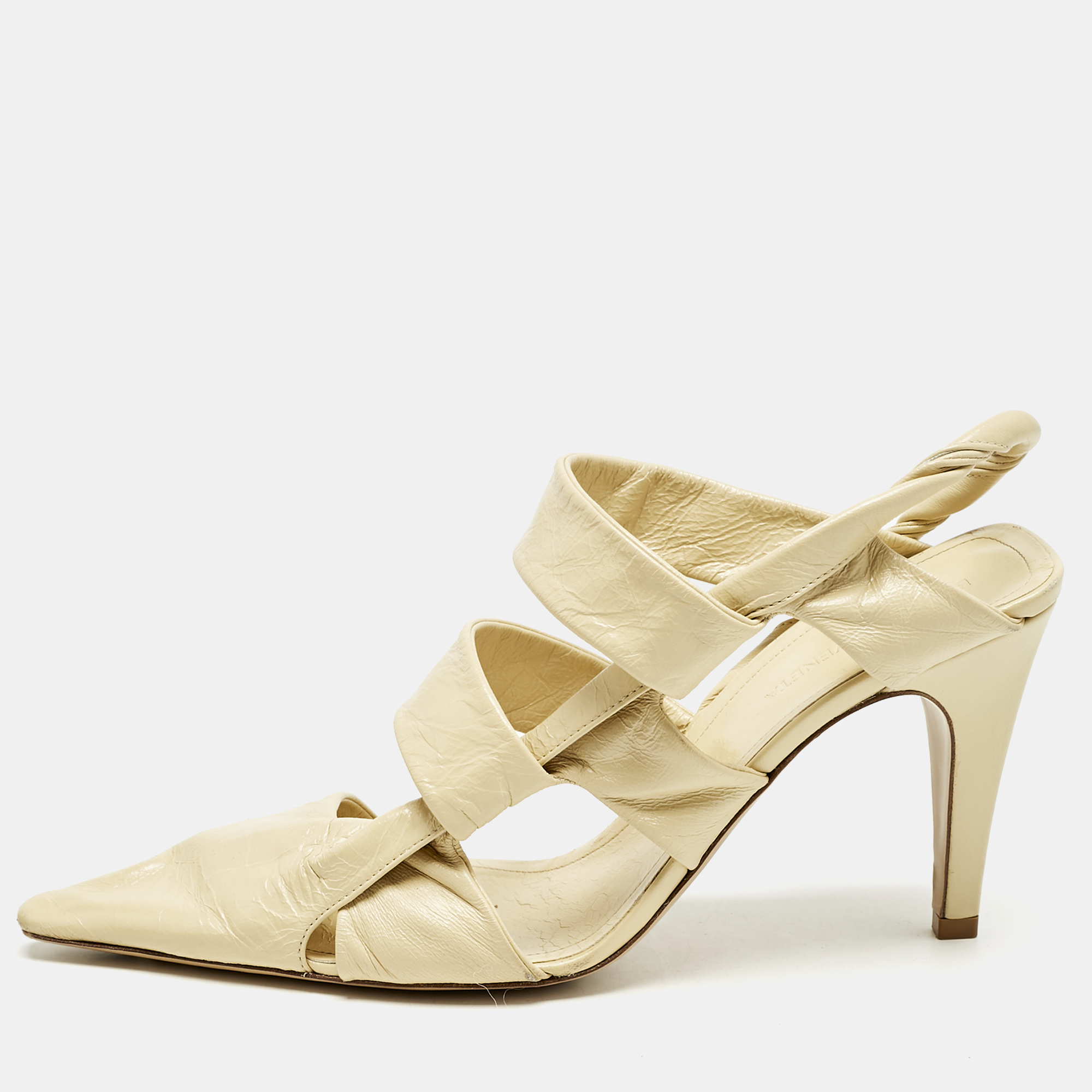 

Bottega Veneta Cream Leather Ankle Strap Pumps Size