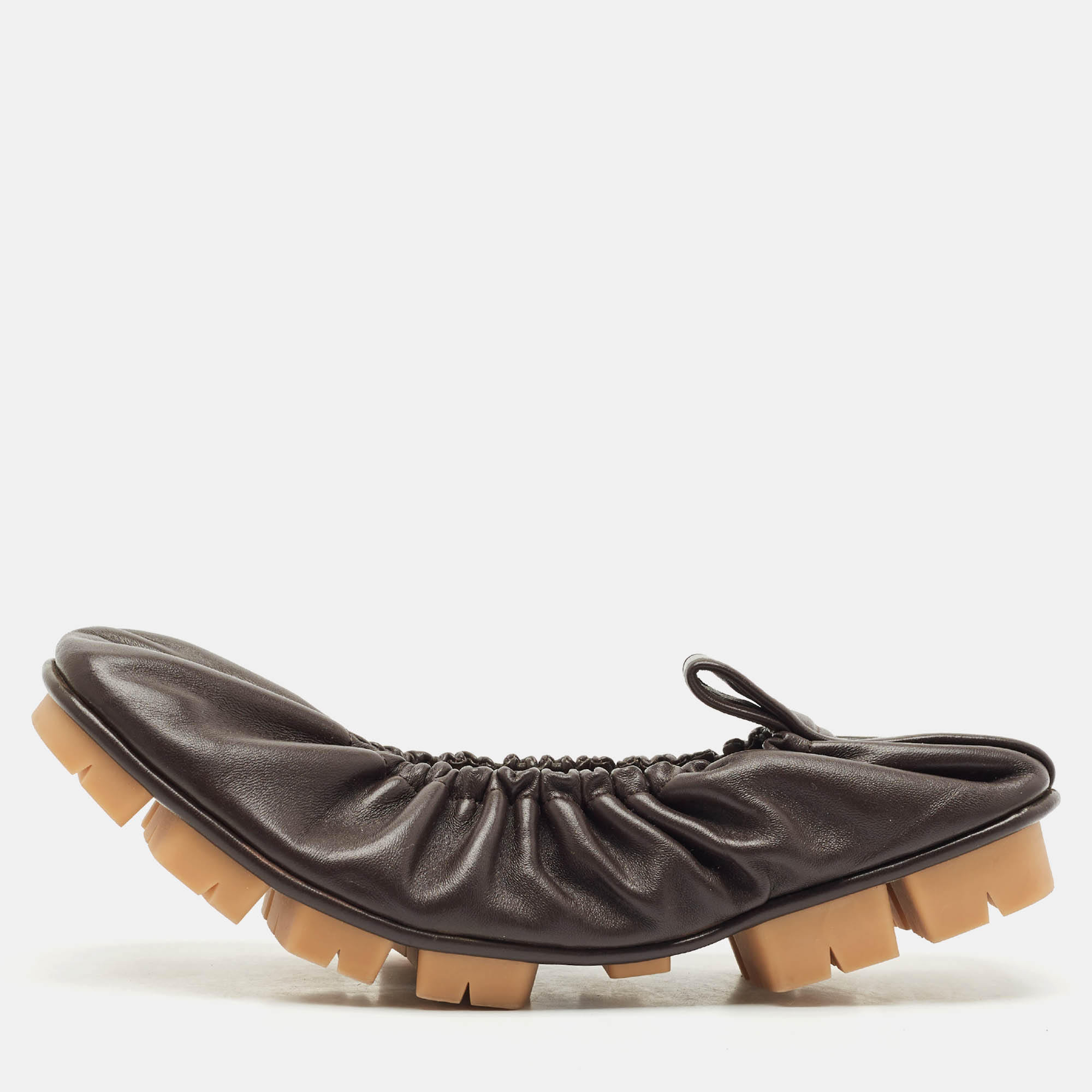 

Bottega Veneta Brown Leather Scrunch Ballet Flats Size