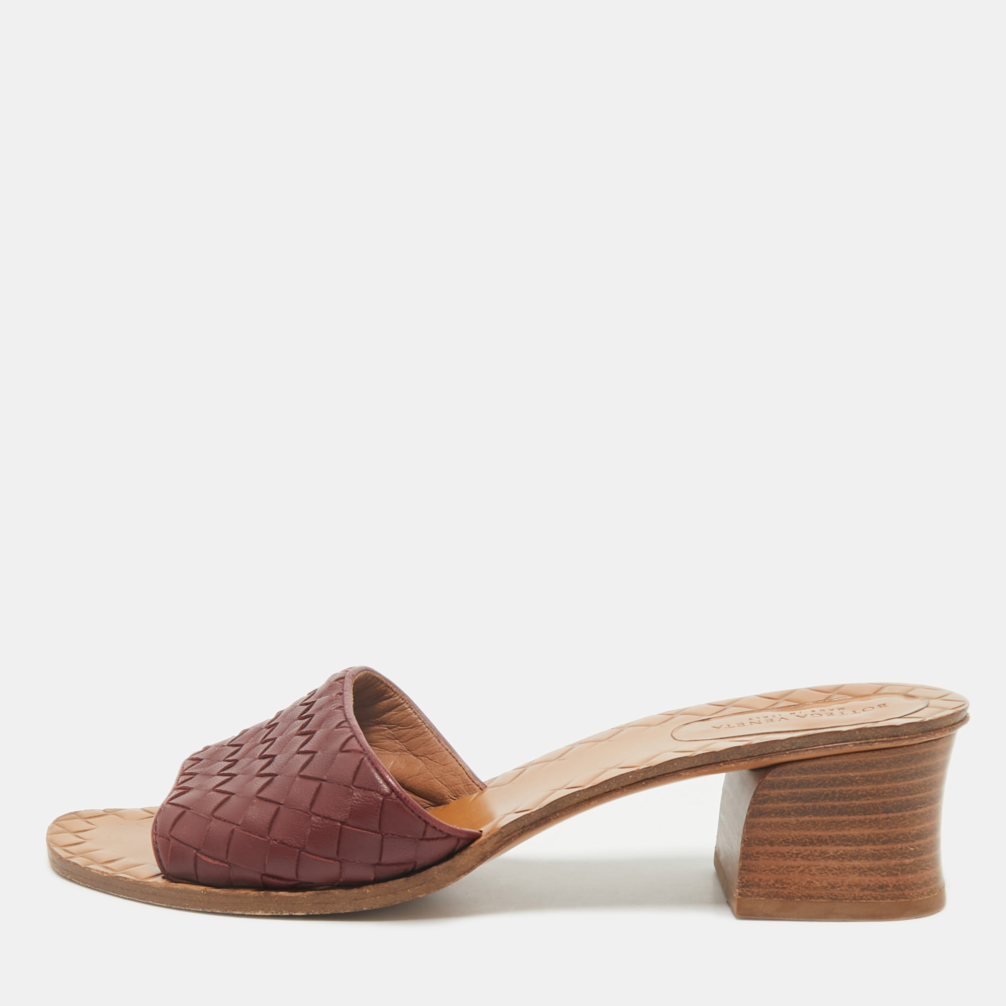 

Bottega Veneta Burgundy Intrecciato Leather Ravello Slide Sandals Size