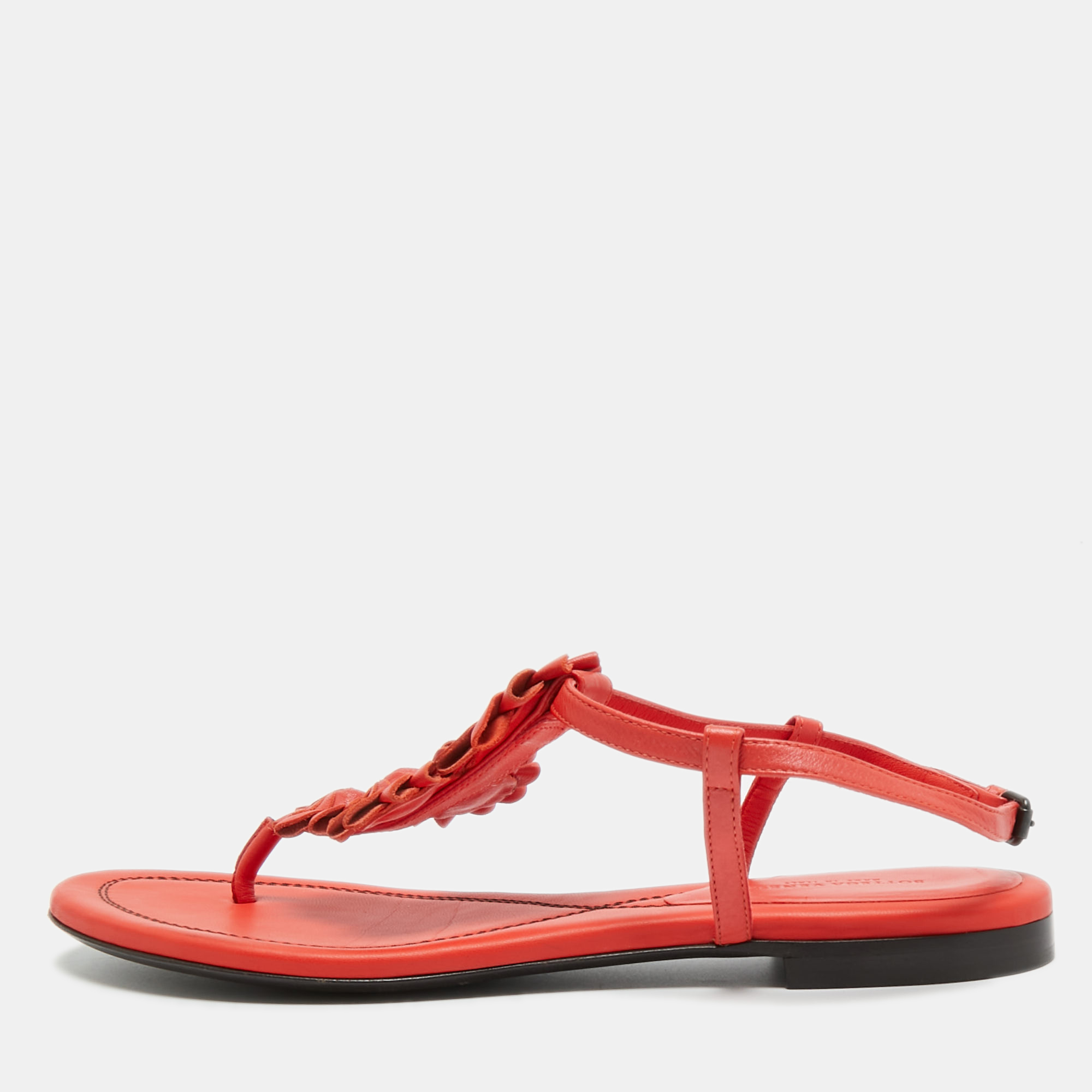 Pre-owned Bottega Veneta Red Leather Flower Cutout Sunset Flat Sandals Size 39