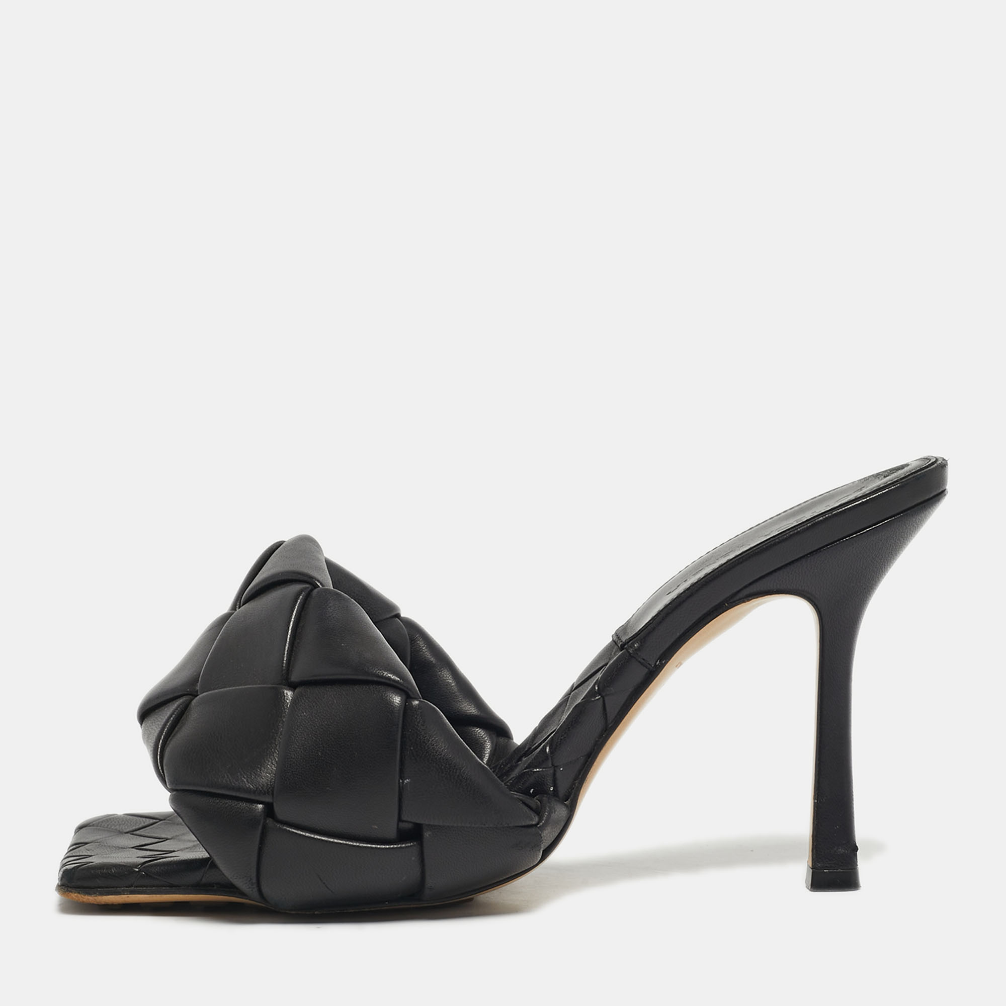 

Bottega Veneta Black Quilted Leather Lido Slide Sandals Size