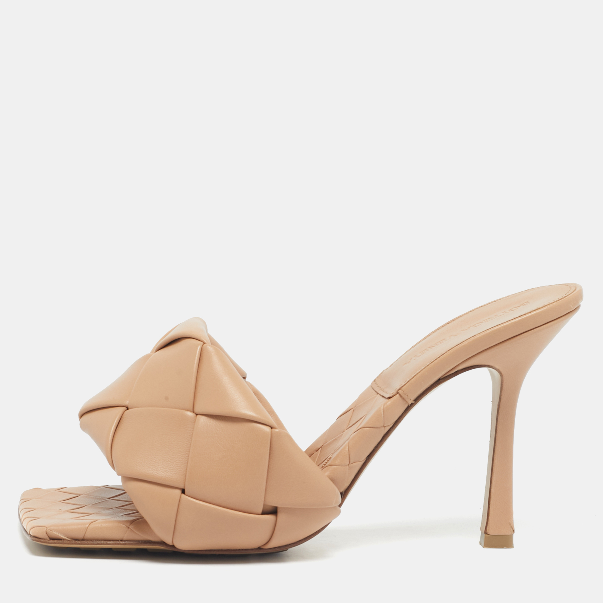 

Bottega Veneta Beige Woven Leather Lido Slide Sandals Size