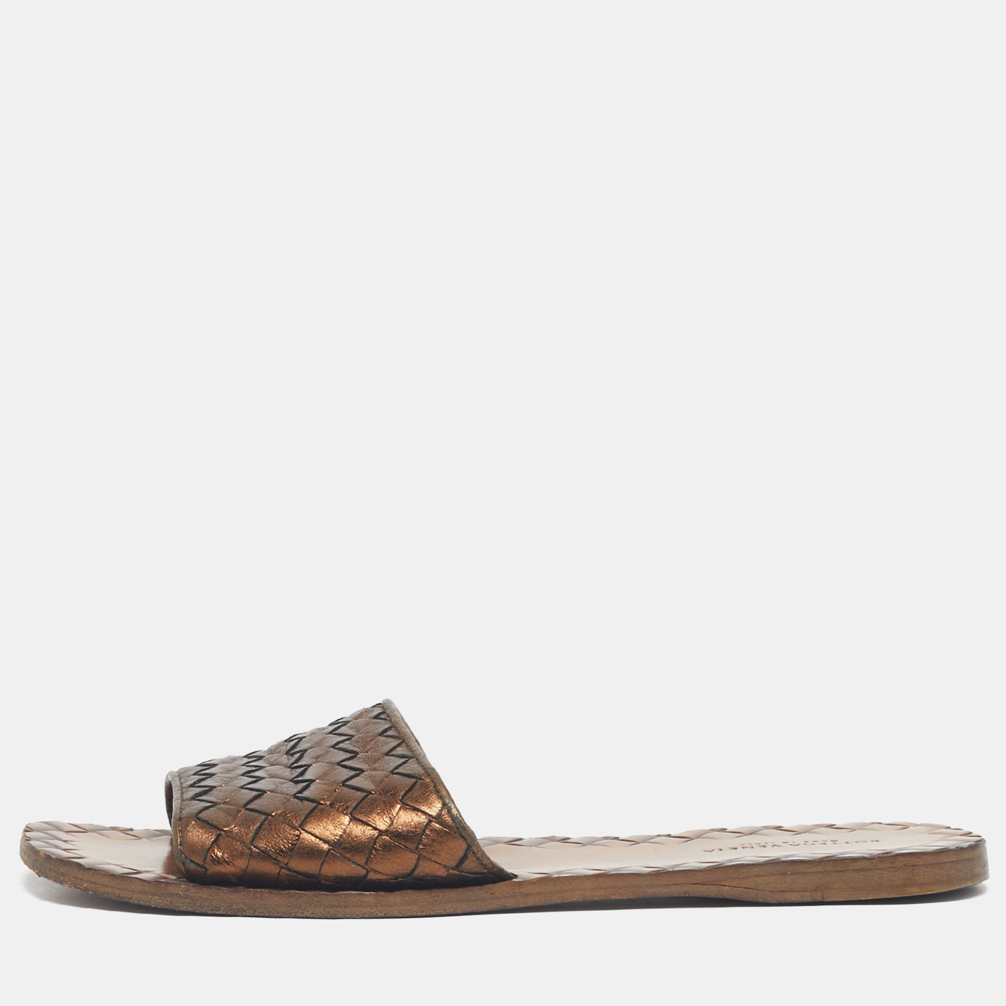 

Bottega Veneta Metallic Bronze Leather Intrecciato Slide Flats Size