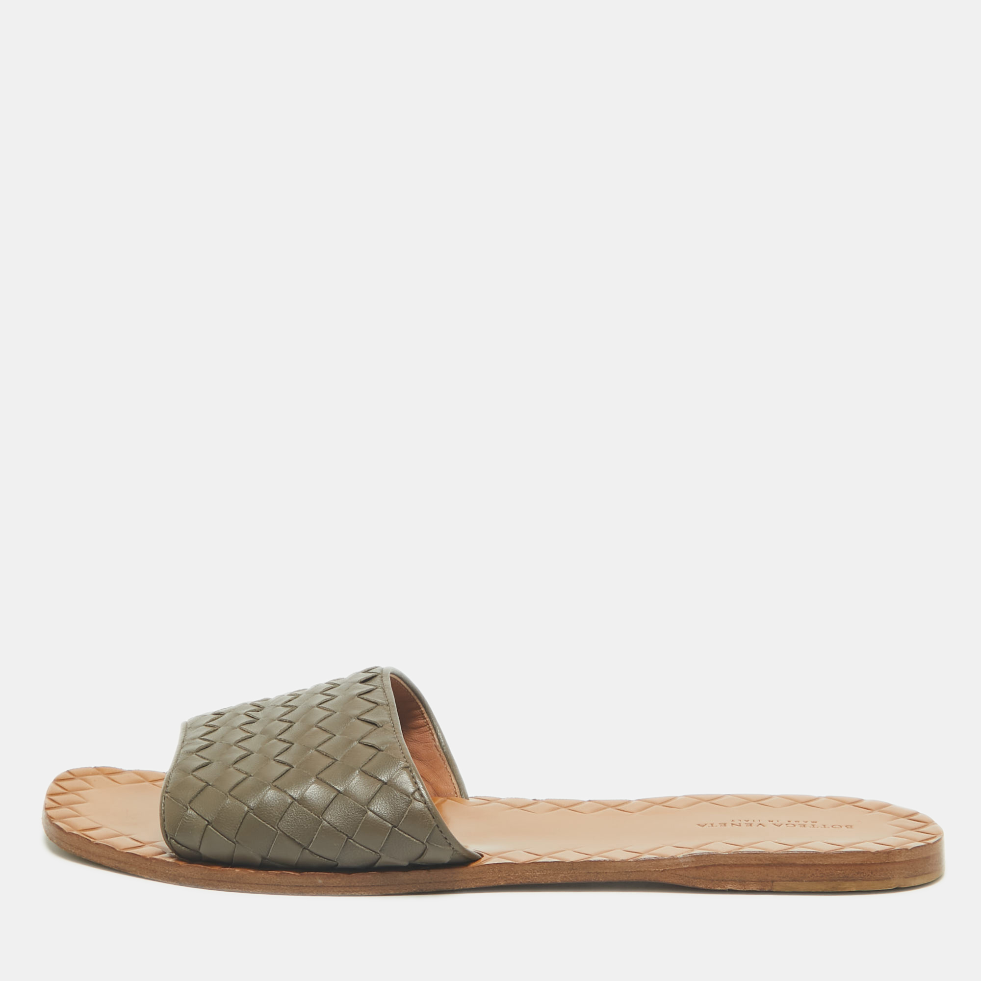 Pre-owned Bottega Veneta Grey Intrecciato Leather Flat Slides Size 40 In Gray