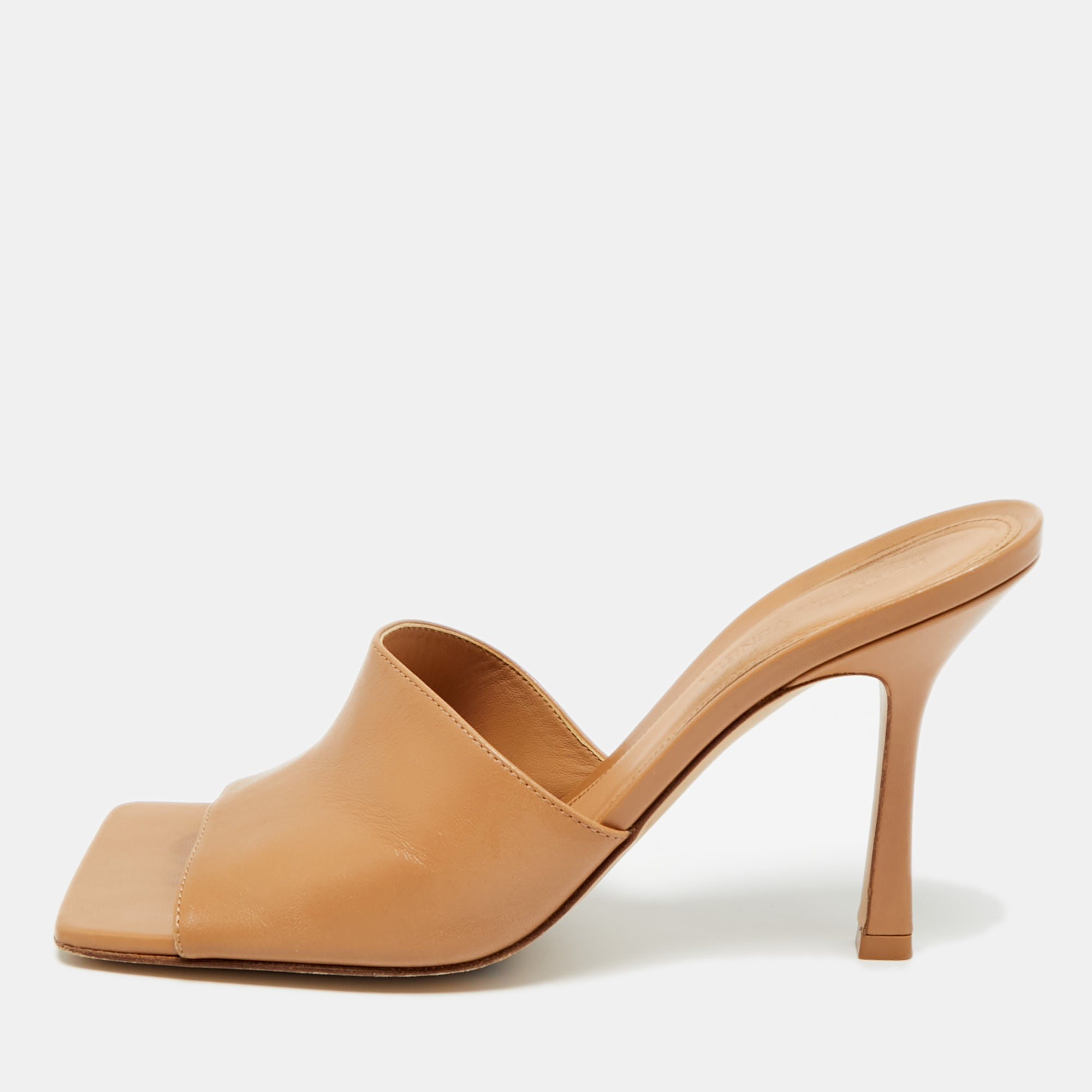 

Bottega Veneta Beige Leather Stretch Slide Sandals Size