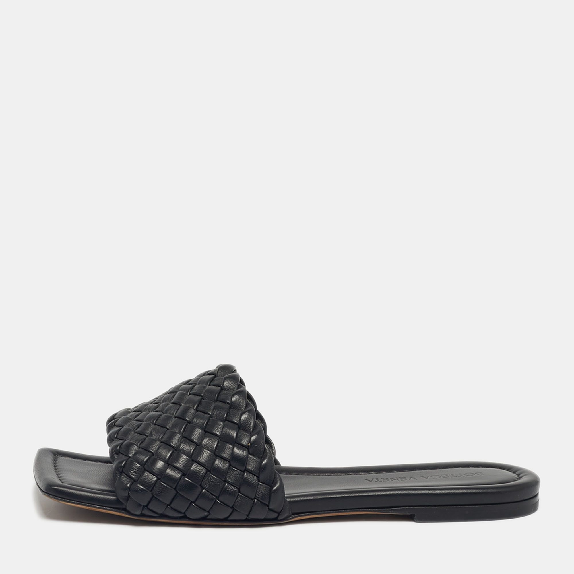 

Bottega Veneta Black Intrecciato Leather Flat Sandals Size