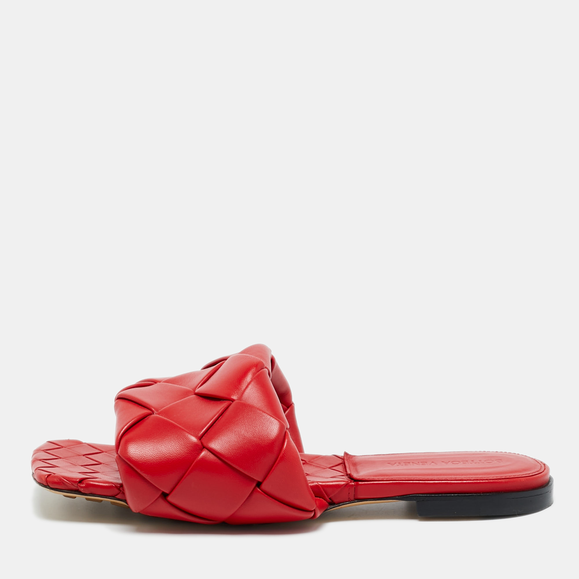 Pre-owned Bottega Veneta Lido Size 38 Red Intrecciato Leather Flat Slide