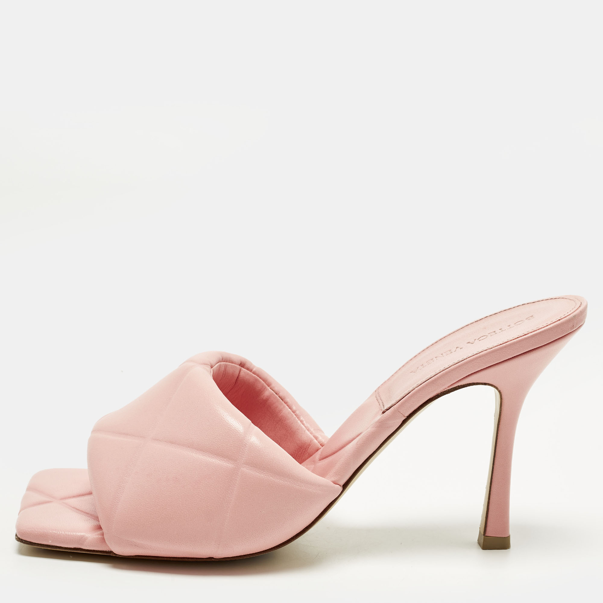 

Bottega Veneta Lido Size  Pink Quilted Leather Slide Sandals
