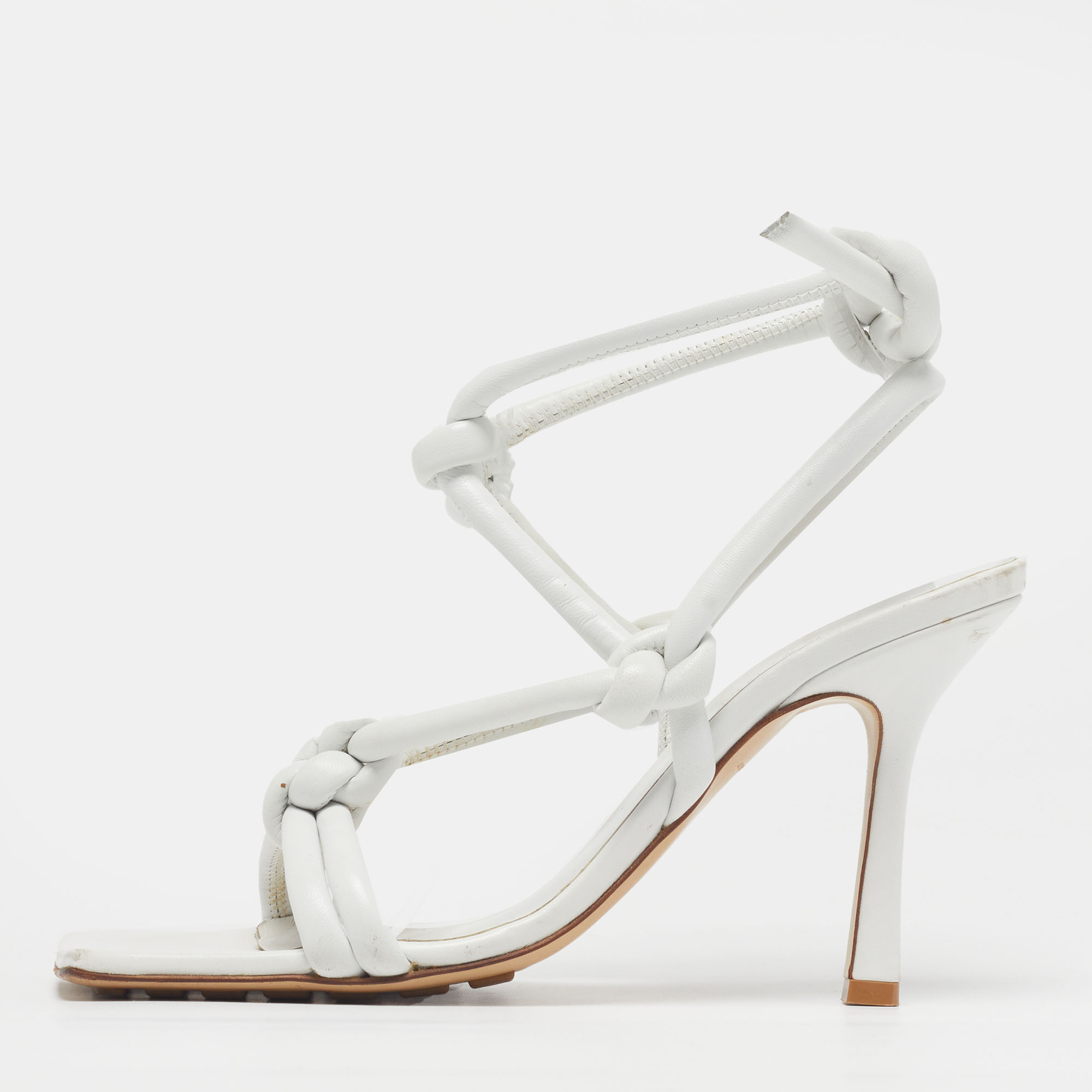 

Bottega Veneta Knot Size  White Leather Ankle Strap Sandals