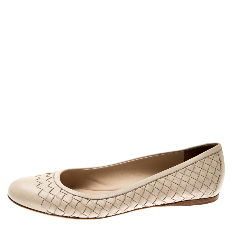 

Bottega Veneta Beige Intrecciato Leather Ballet Flats Size