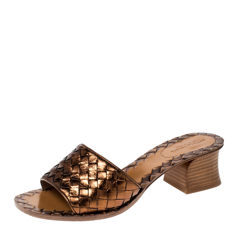  Bottega  Veneta  Metallic Brown Leather Intrecciato Sandals  