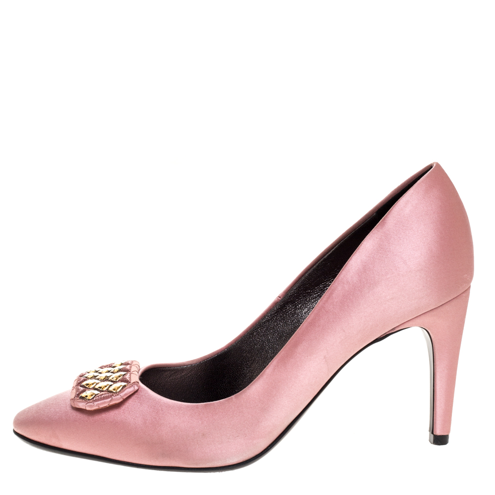

Bottega Veneta Pink Satin Embellished Pumps Size