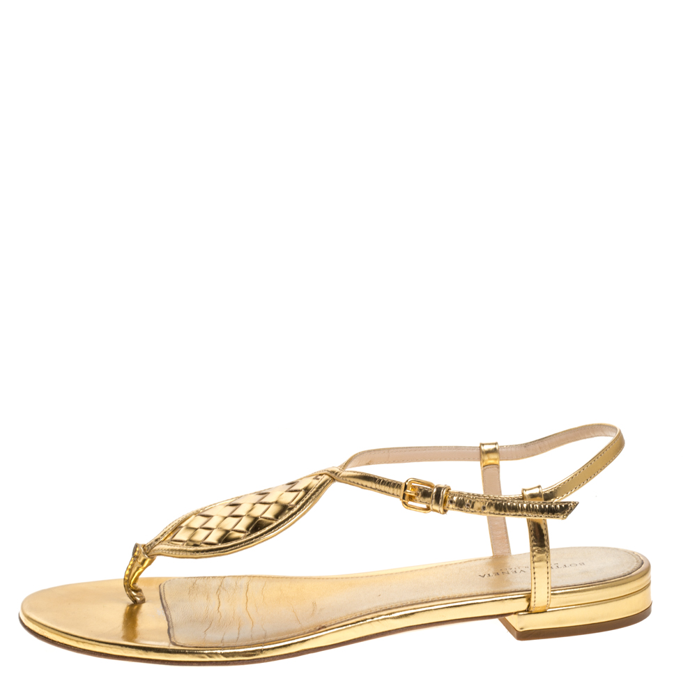 

Bottega Veneta Metallic Gold Intrecciato Leather Ankle Strap Flat Sandals Size