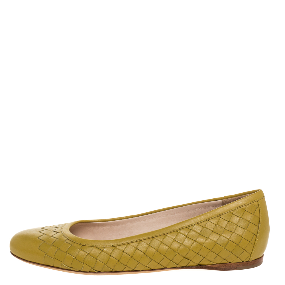 

Bottega Veneta Yellow Intrecciato Leather Ballet Flats Size