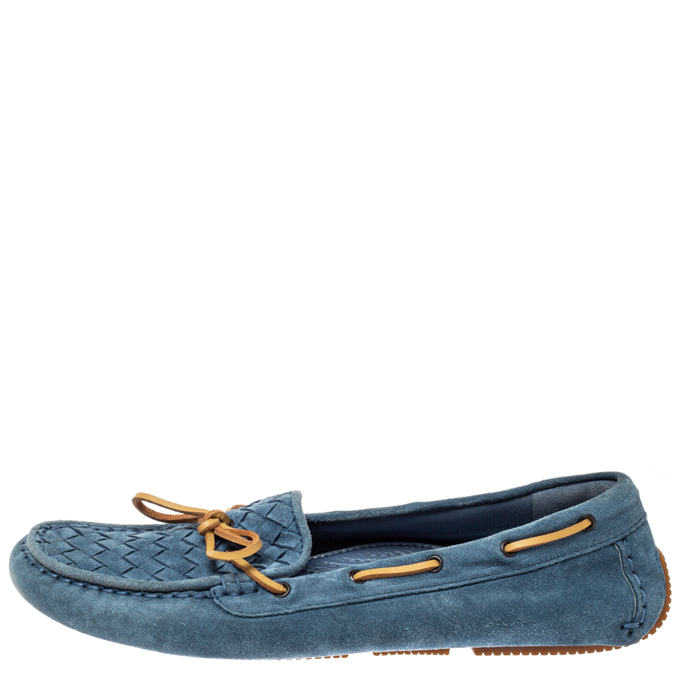 

Bottega Veneta Blue Intrecciato Suede And Brown Leather Trim Bow Loafers Size