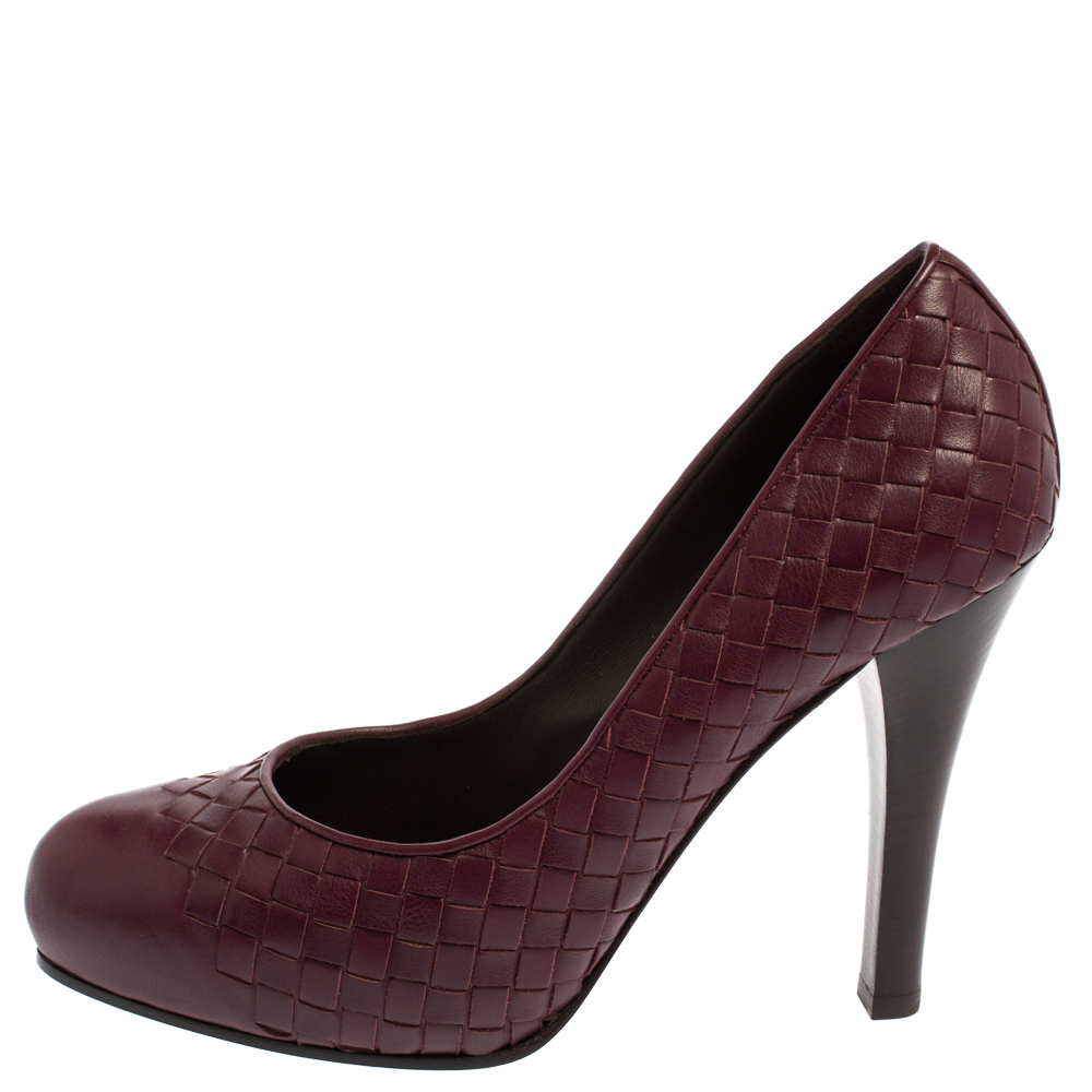 

Bottega Veneta Burgundy Intrecciato Leather Platform Pumps Size